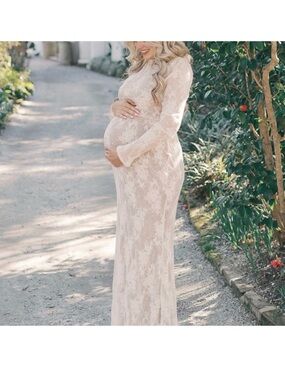 Women's Long Sleeve Lace Maternity Maxi Dress — Cream